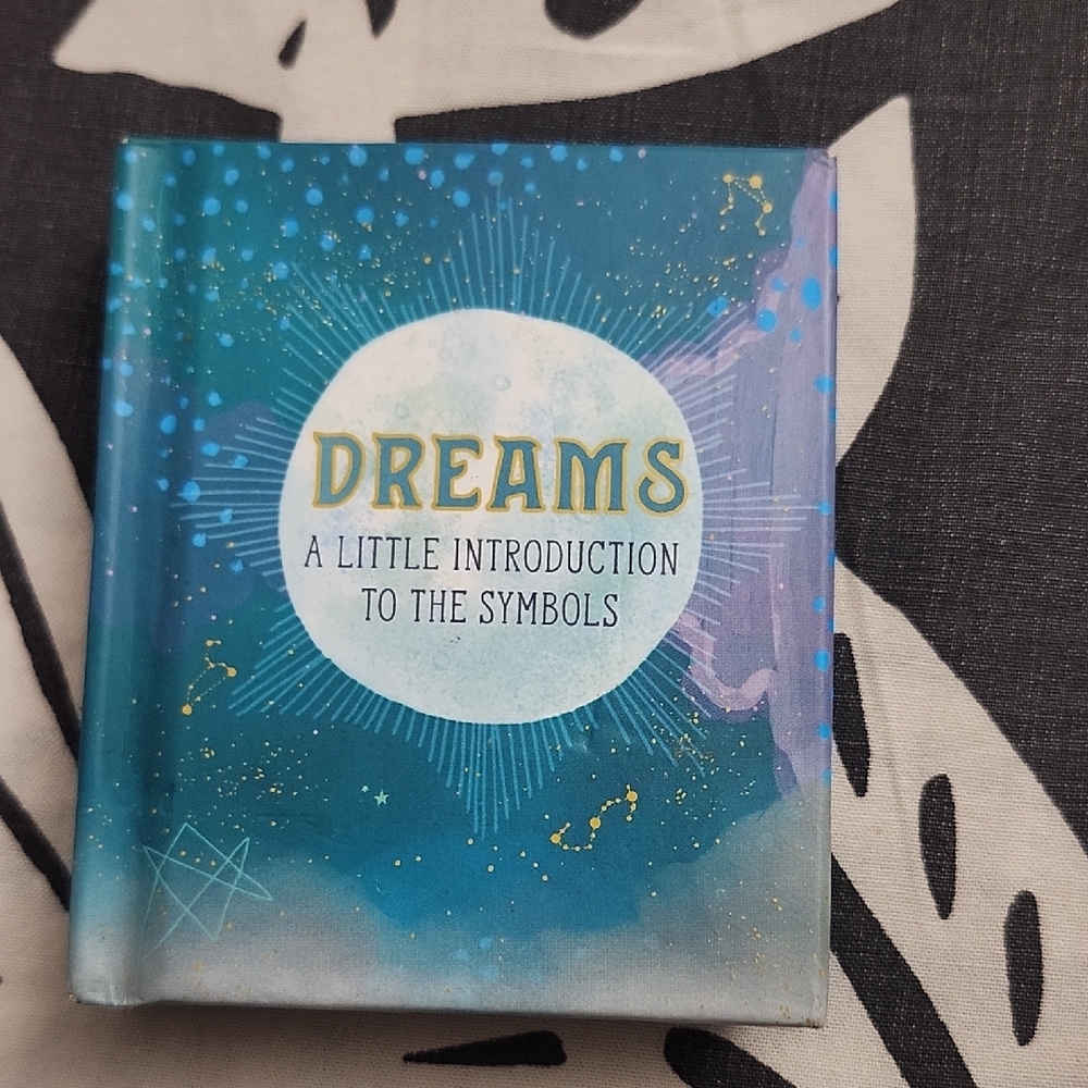 🔥Mini Dreams Symbol Guide Book, 3"X3"